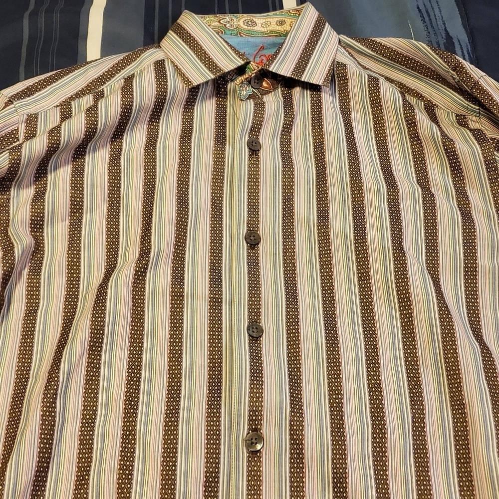 Mens Robert Graham Size Medium Button Front Shirt